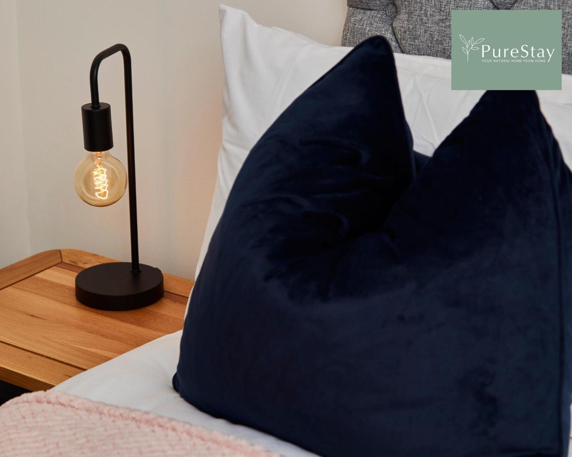 Beautiful Four Bed House By Purestay Short Lets & Serviced Accommodation Coventry With Parking Exterior photo